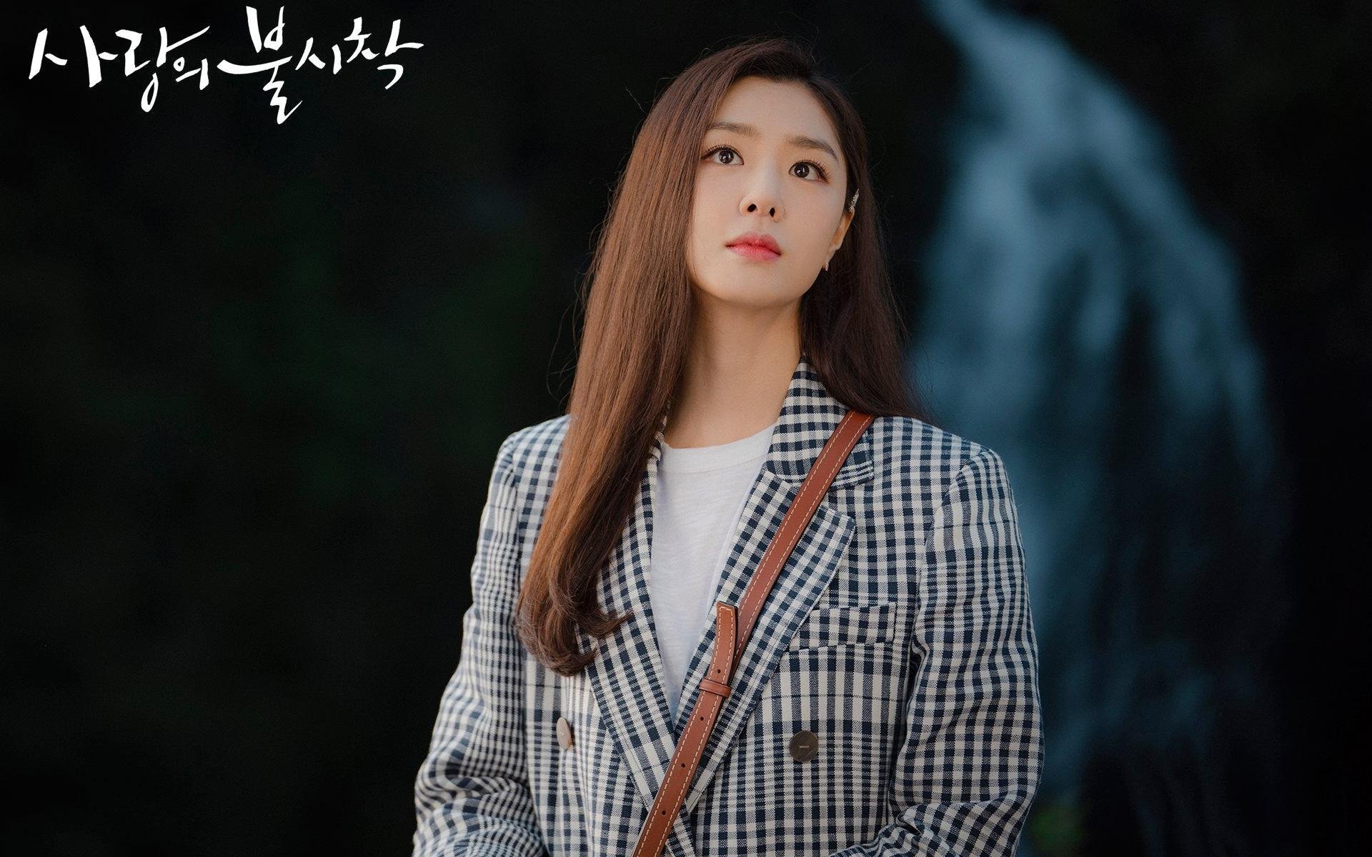 开云体育登陆入口-2020年季后赛：库里的双手“血手”绝杀让对方彻底崩溃！，库里出手瞬间