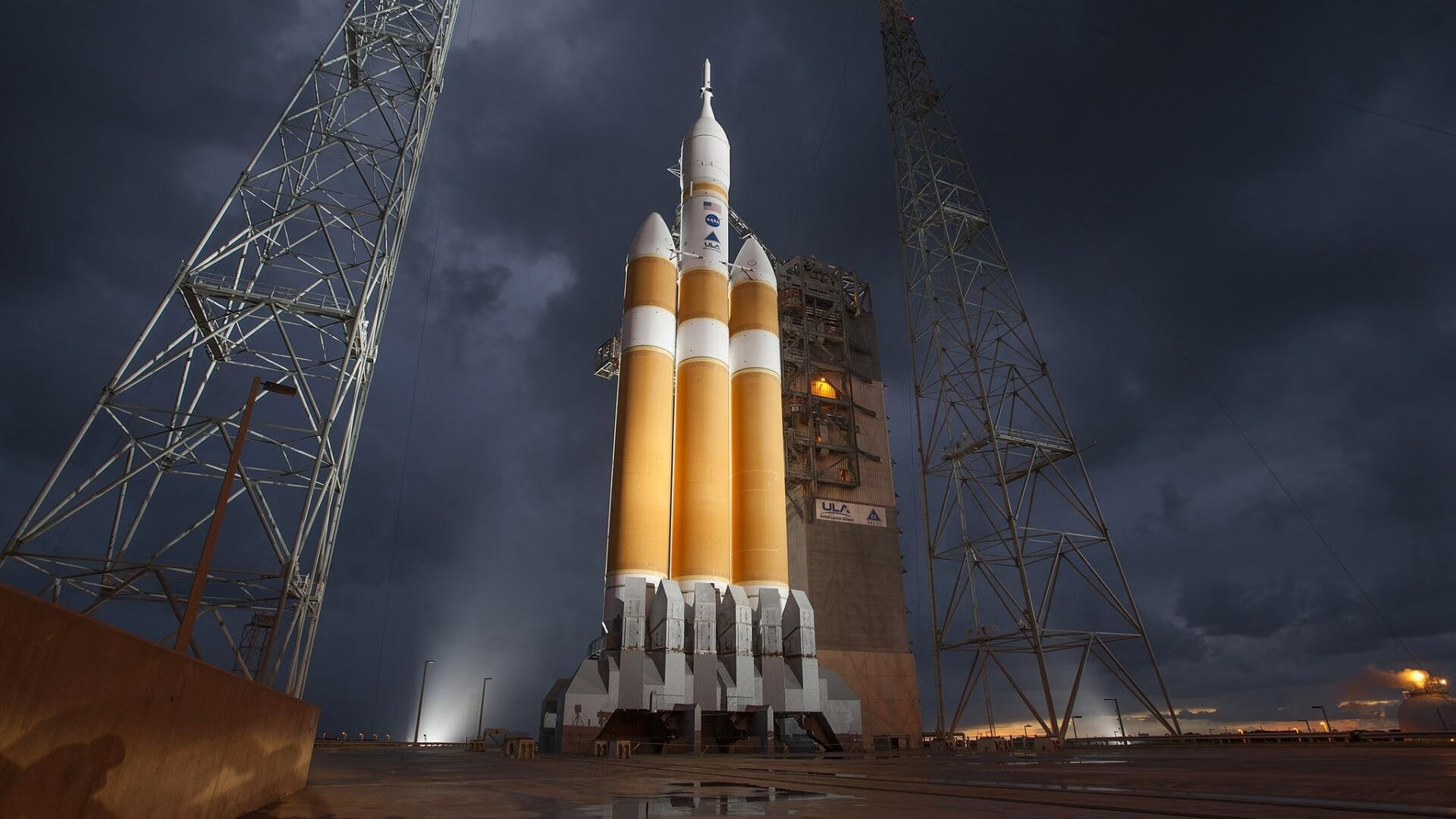 开云电竞赛事-2020赛季：库里全场命中4+三分球，帮助勇士赶超鹈鹕，季后赛再获声望！