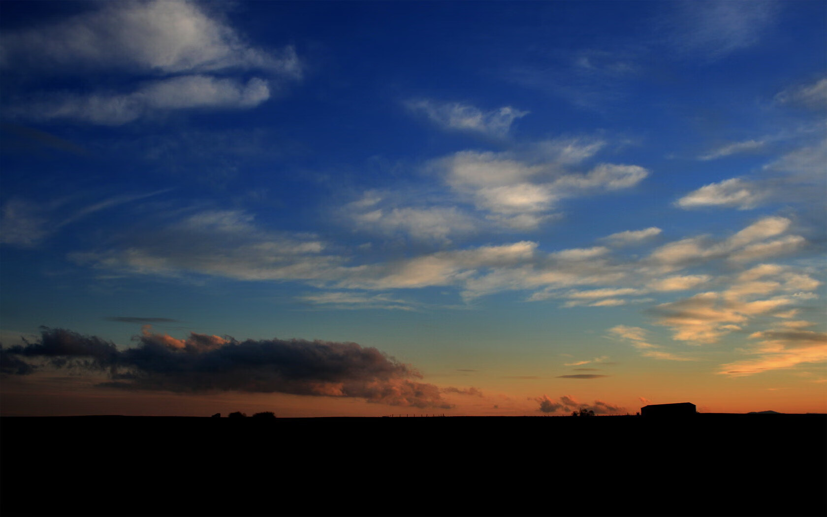 开云网页-意甲激烈，比分3-2，明星球员各自贡献两球，关键数据：远射准确性达70%